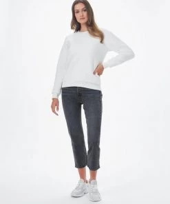 Women's EcoLoft Boyfriend Crew By TenTree Sweaters / Sweatshirts